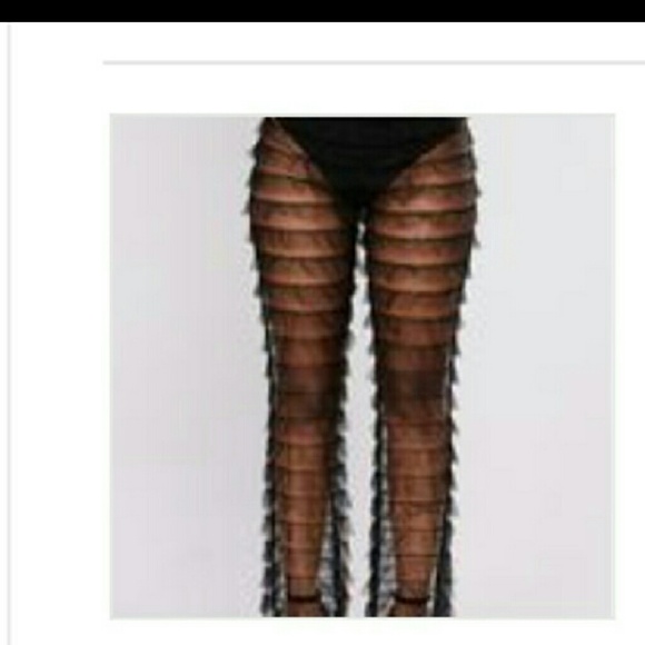 Roxanna fashion nova new pants - Picture 2 of 3